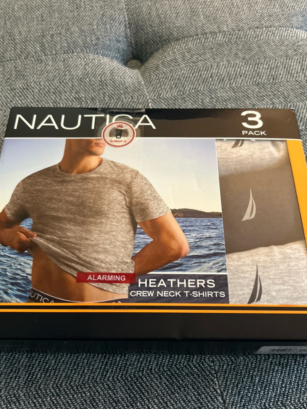 Nautica ~ Men's 3-Pack T-Shirts Crew Neck Undershirts Cotton Blend Heathered~ L